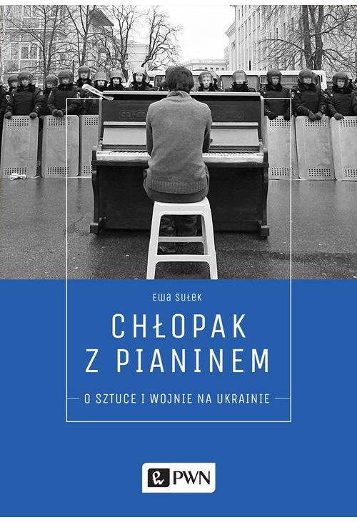 Chłopak z pianinem