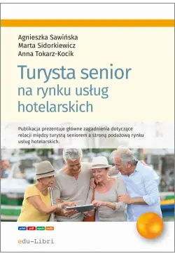 Turysta senior na rynku...