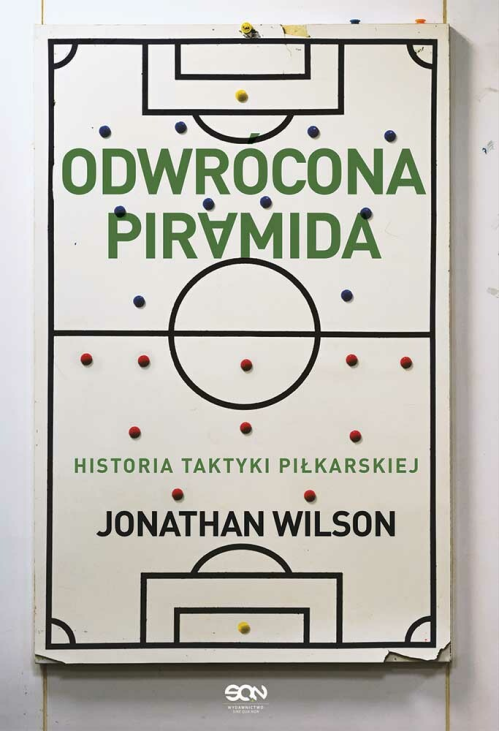 Odwrócona piramida. Historia taktyki piłkarskiej